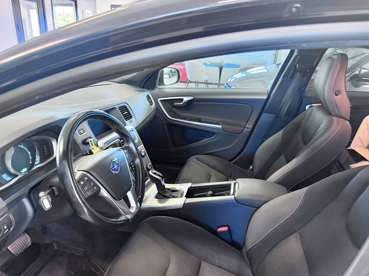 Volvo V60 D2 Powershift, 115hp, 2014