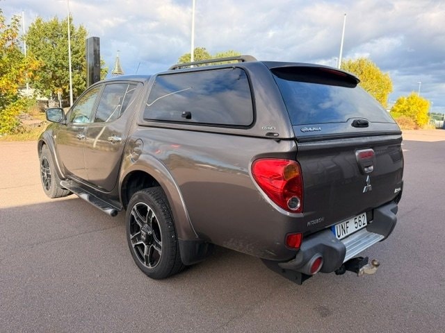 Mitsubishi L200 2.5 DI-D Double Cab | 178 ch | BVA | Chauffage stationnaire | Attelage | Climatisation | Antibrouillards