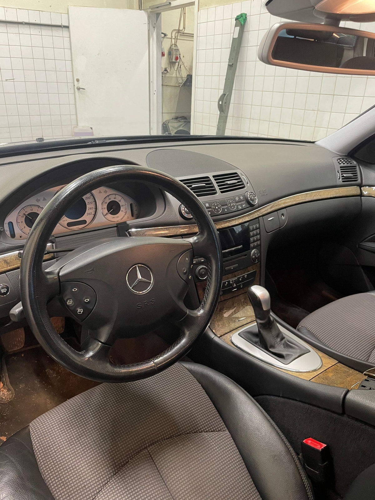 Mercedes-Benz E 200 T Kompressor Manual, 6-trins, 163ps, 2005