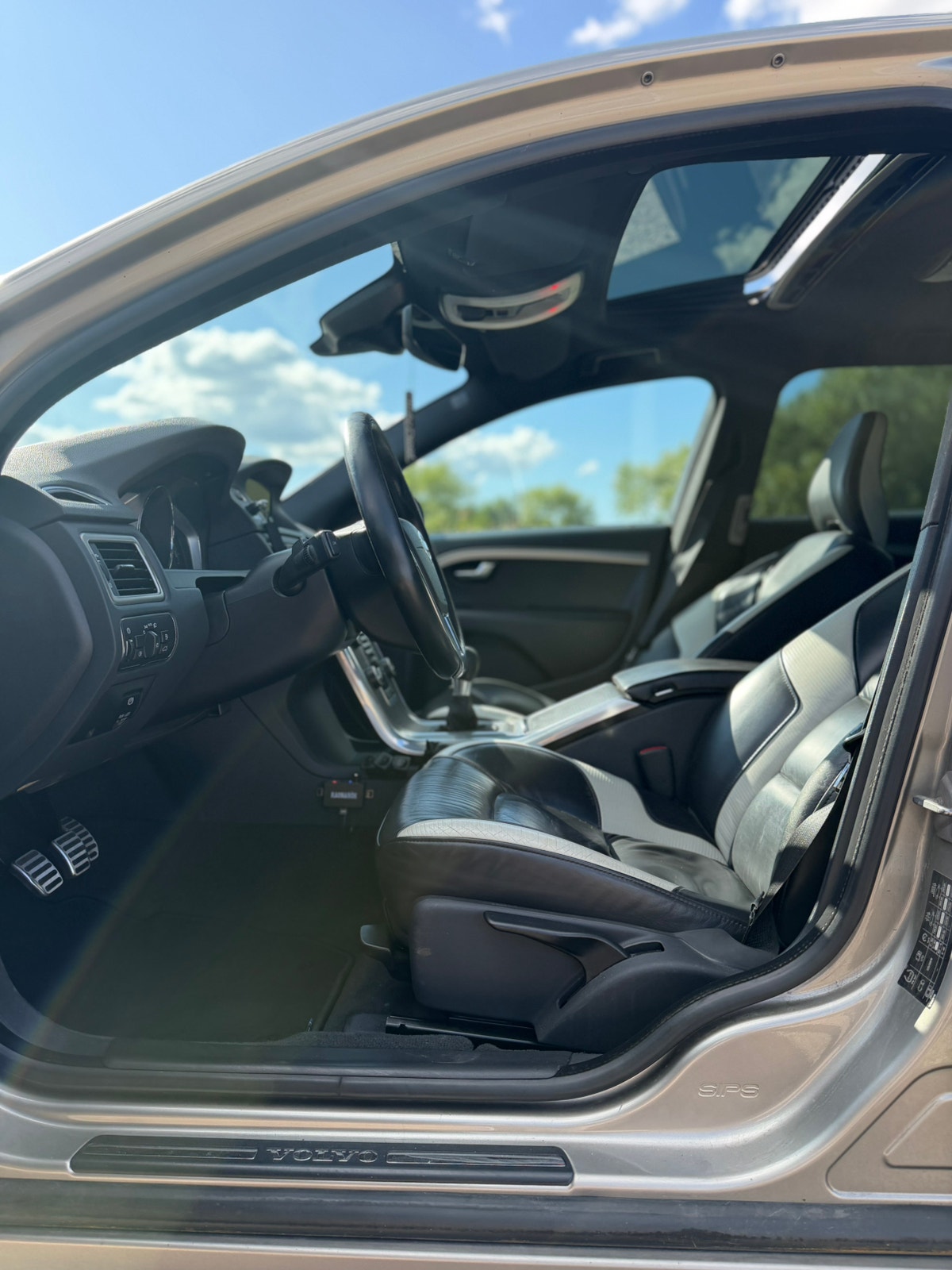 Volvo V70 D5 Manual, 215hp, 2014