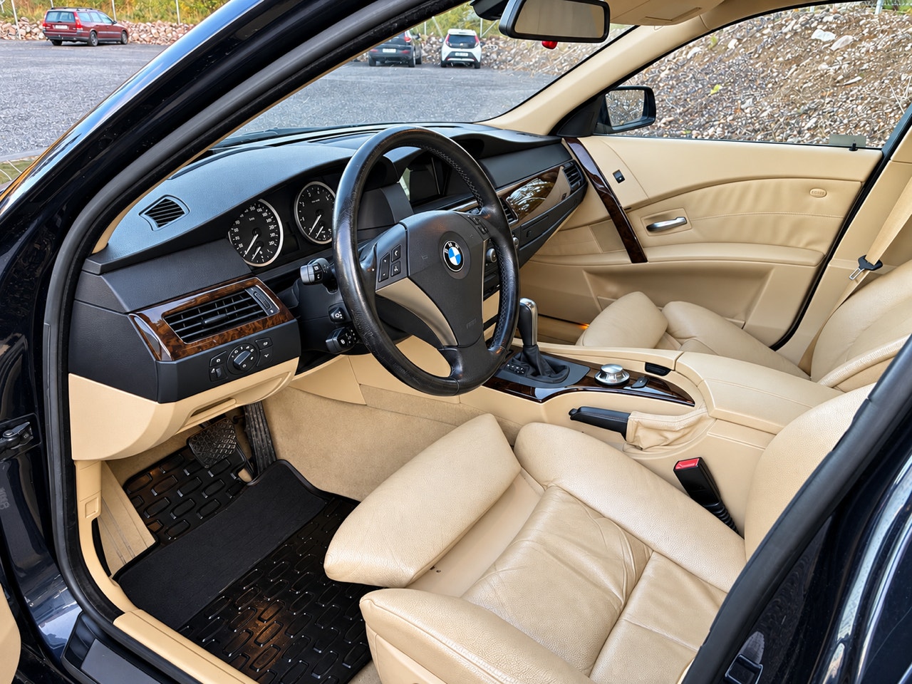 BMW 545i Sedan Automatic, 333hp, 2004