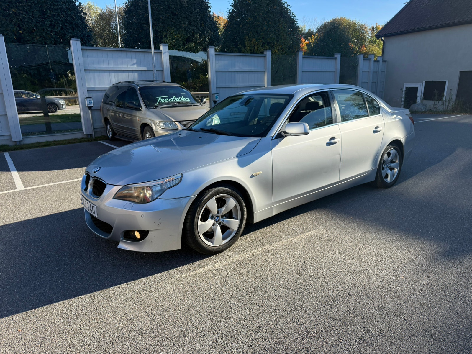 BMW 520i Sedan Automatic, 170hp, 2004