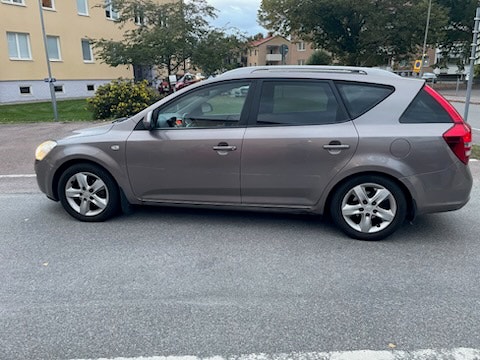 Kia cee'd_sw 1.6 CRDi Automatic, 4-trinn, 115hk, 2008