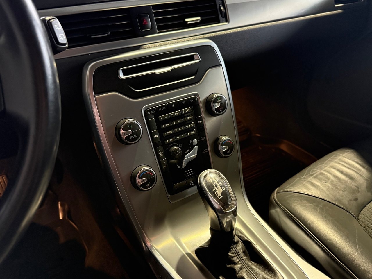 Volvo V70 D2 Powershift, 115hp, 2013