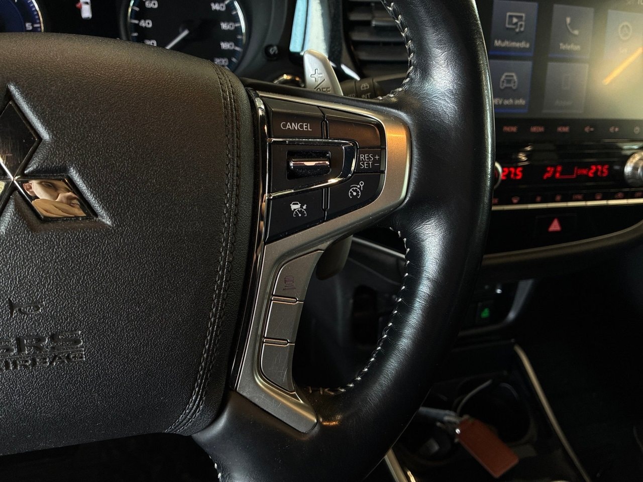 Mitsubishi Outlander PHEV CVT, 224hp, 2020