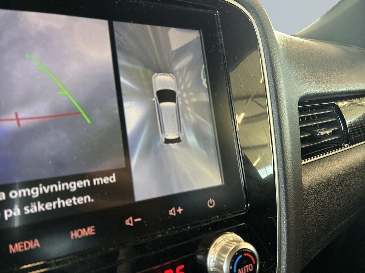 Mitsubishi Outlander PHEV CVT, 224hp, 2020