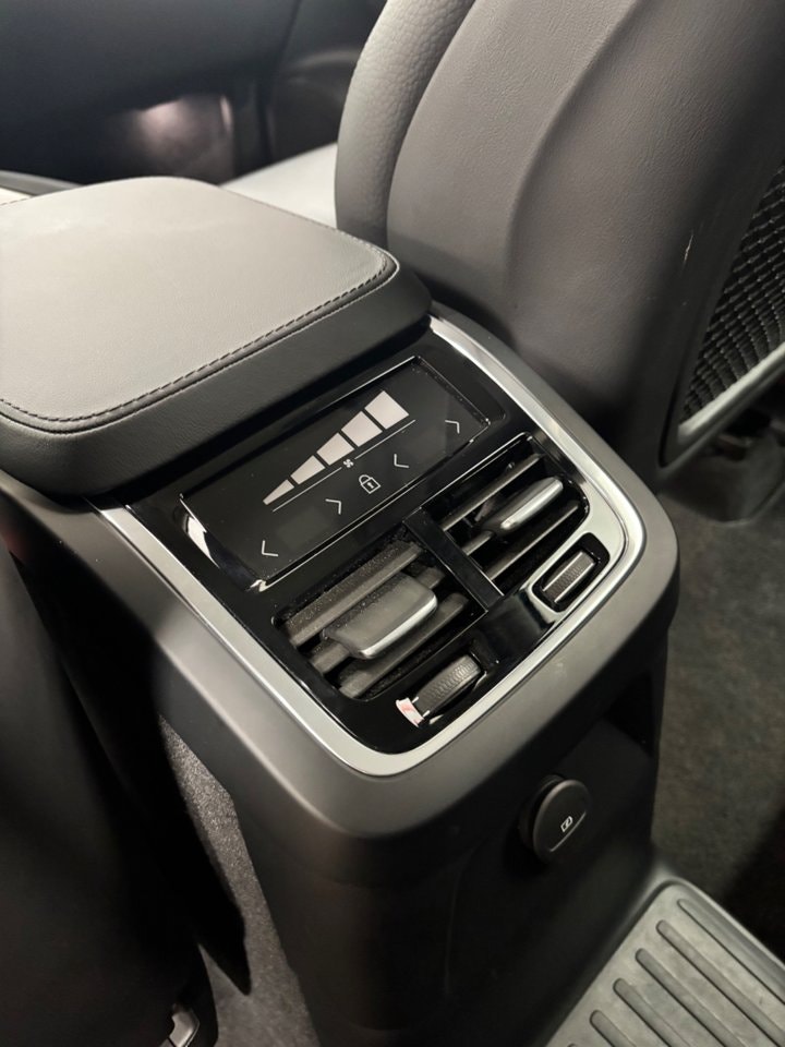 Volvo XC90 7-seater Recharge T8 AWD Geartronic, 8-trins, 456ps, 2024