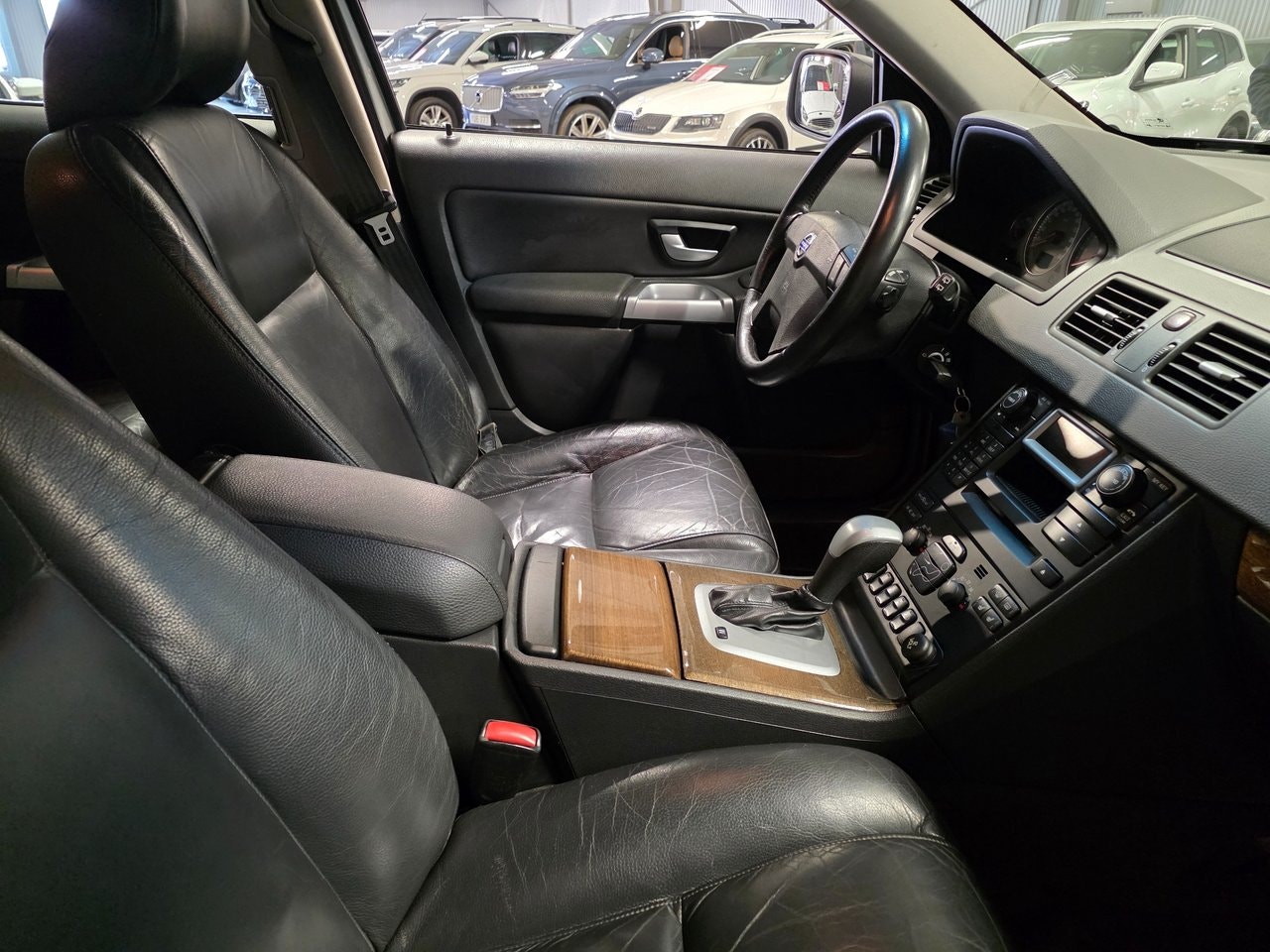 Volvo XC90 7-seater 4.4 V8 AWD Geartronic, 6-trins, 315ps, 2005