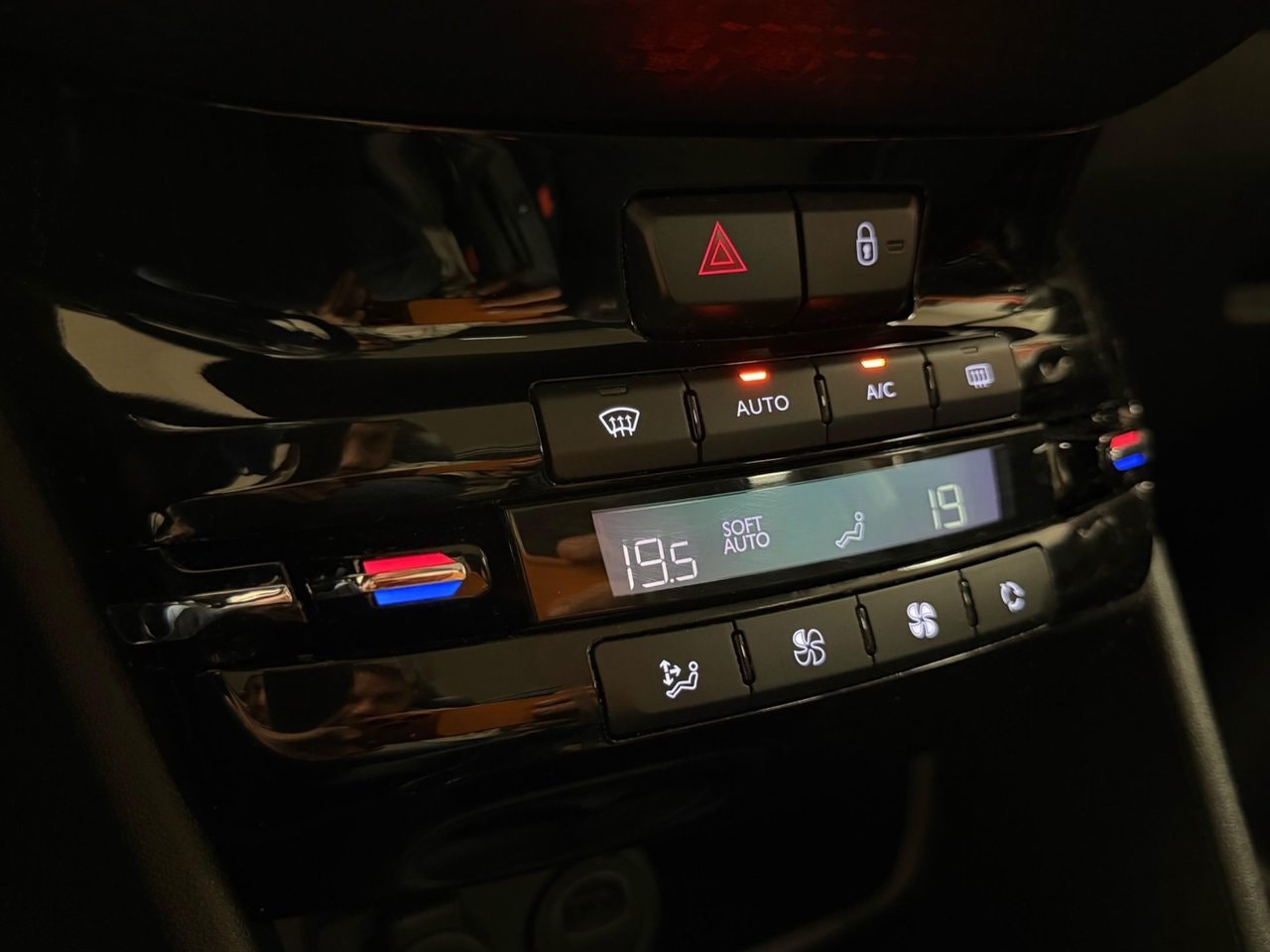 Peugeot 2008 1.2 PureTech 130 EAT, 131hp, 2019