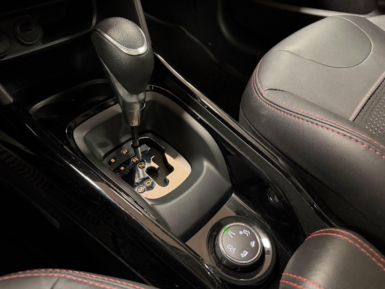 Peugeot 2008 1.2 PureTech 130 EAT, 131hp, 2019