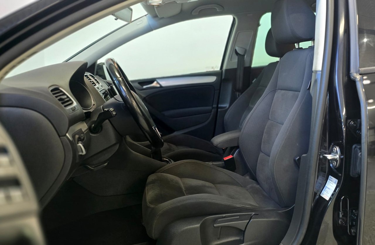 Volkswagen Golf 5-door 1.8 TSI Manual, 160hp, 2010