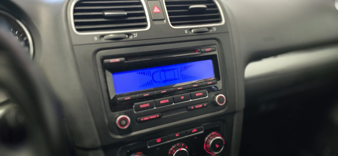 Volkswagen Golf 3-door 2.0 TDI DPF Manual, 140hp, 2010