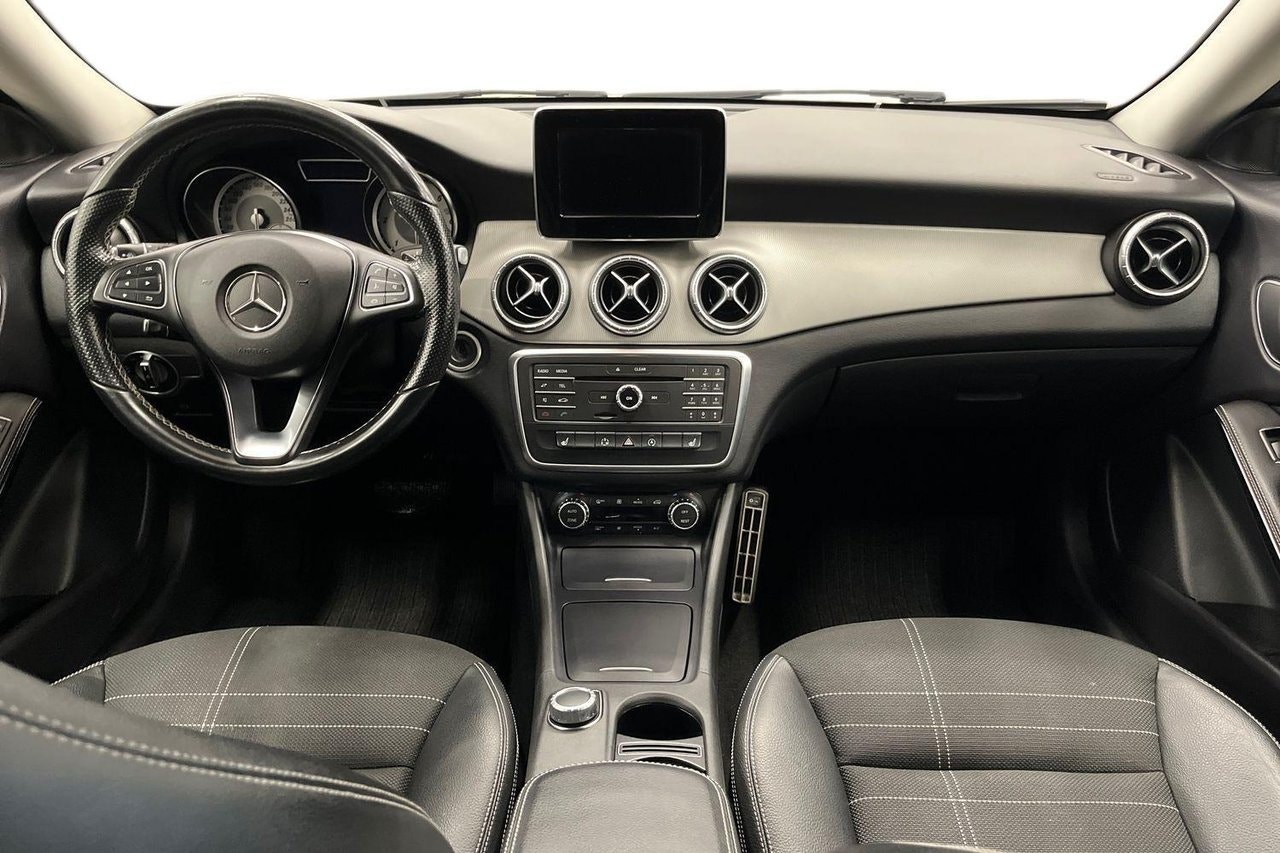 Mercedes-Benz CLA 200 CDI Shooting Brake 7G-DCT, 136hp, 2015