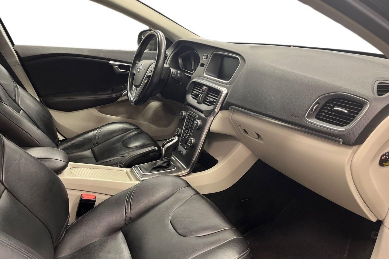 Volvo V40 D3 Geartronic, 150hp, 2016