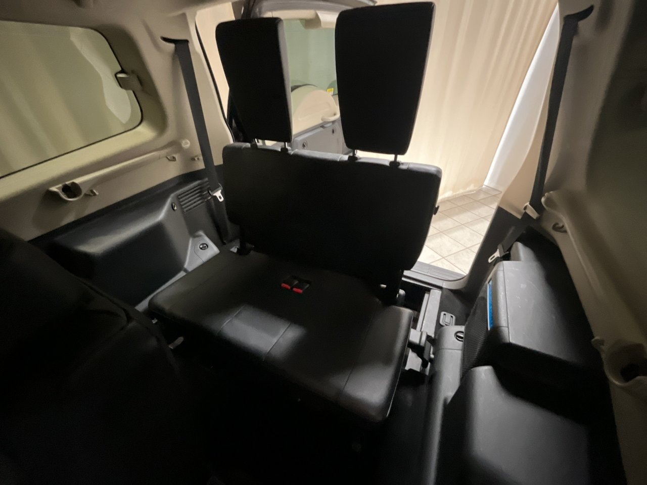 Mitsubishi Pajero 3.2 DI-D Business | 200 ch | BVA | 7 places | Cuir | GPS | Caméra de recul | Attelage