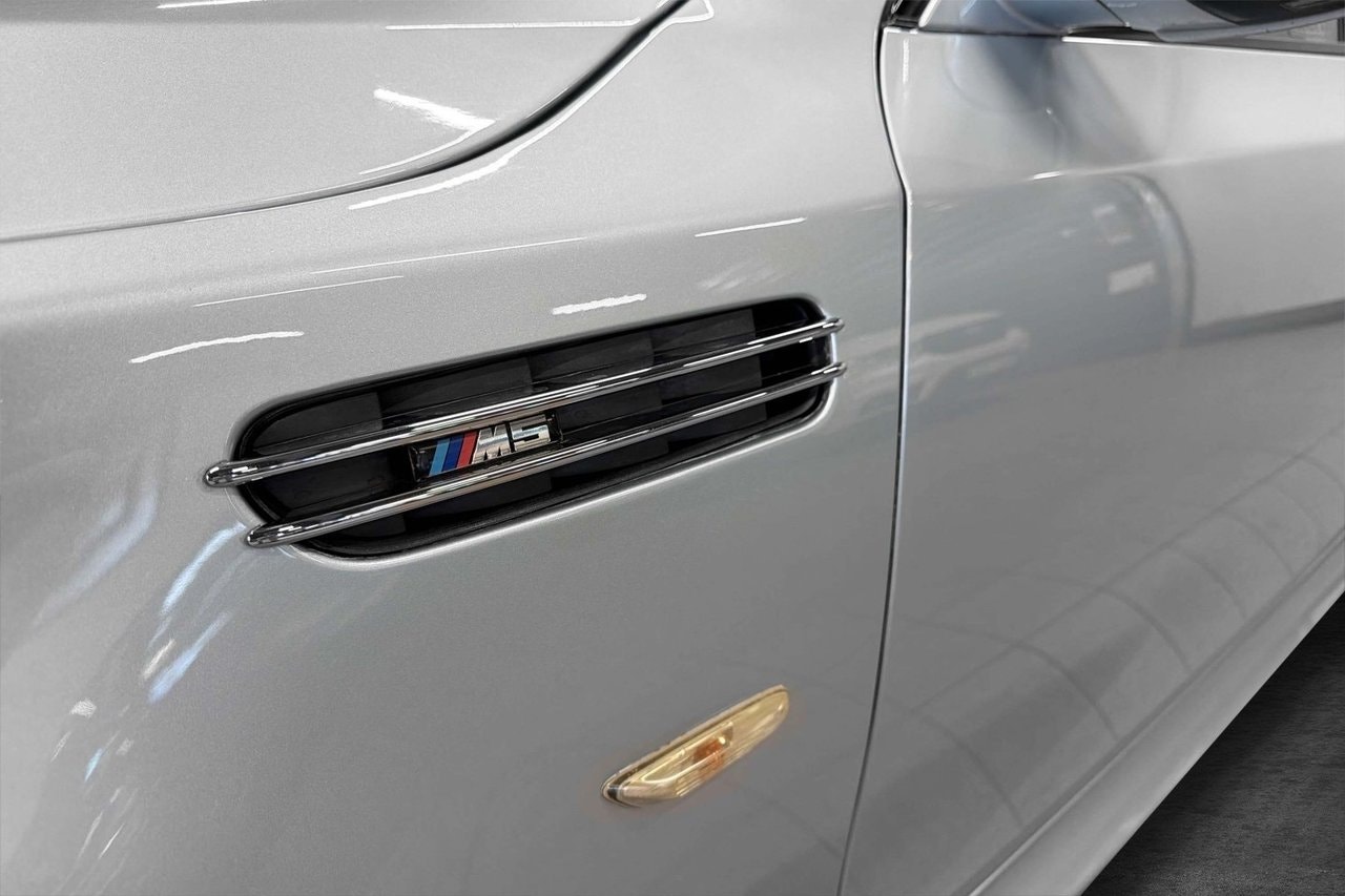 BMW M5 Sedan Automatic, 507hp, 2006