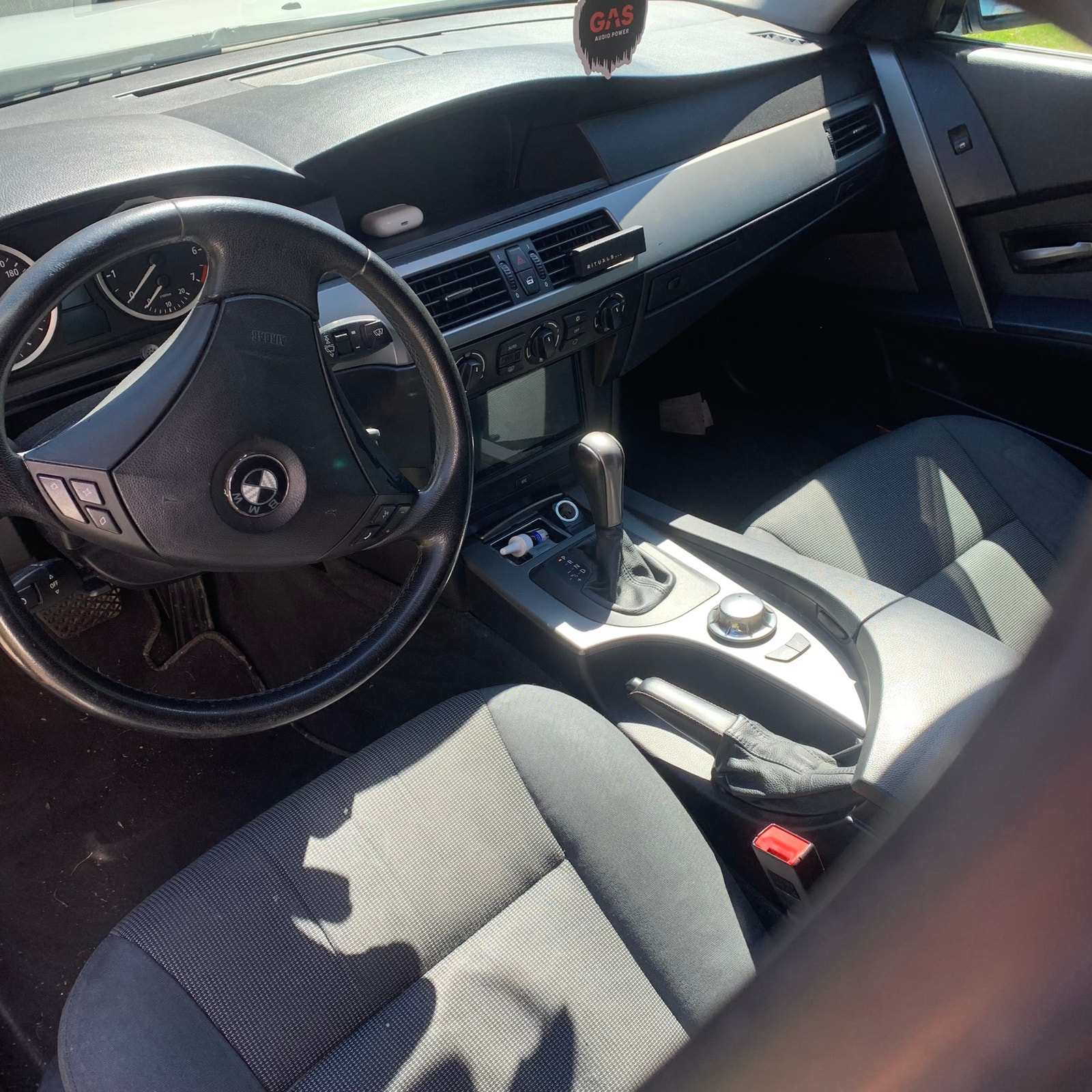 BMW 523i Sedan Automatic, 177hp, 2006
