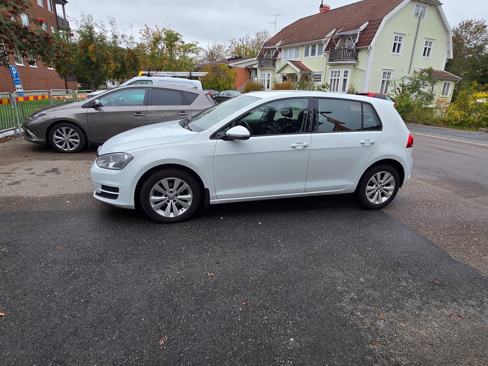 Volkswagen Golf 5-door 1.6 TDI DPF BMT Manual, 105hp, 2013