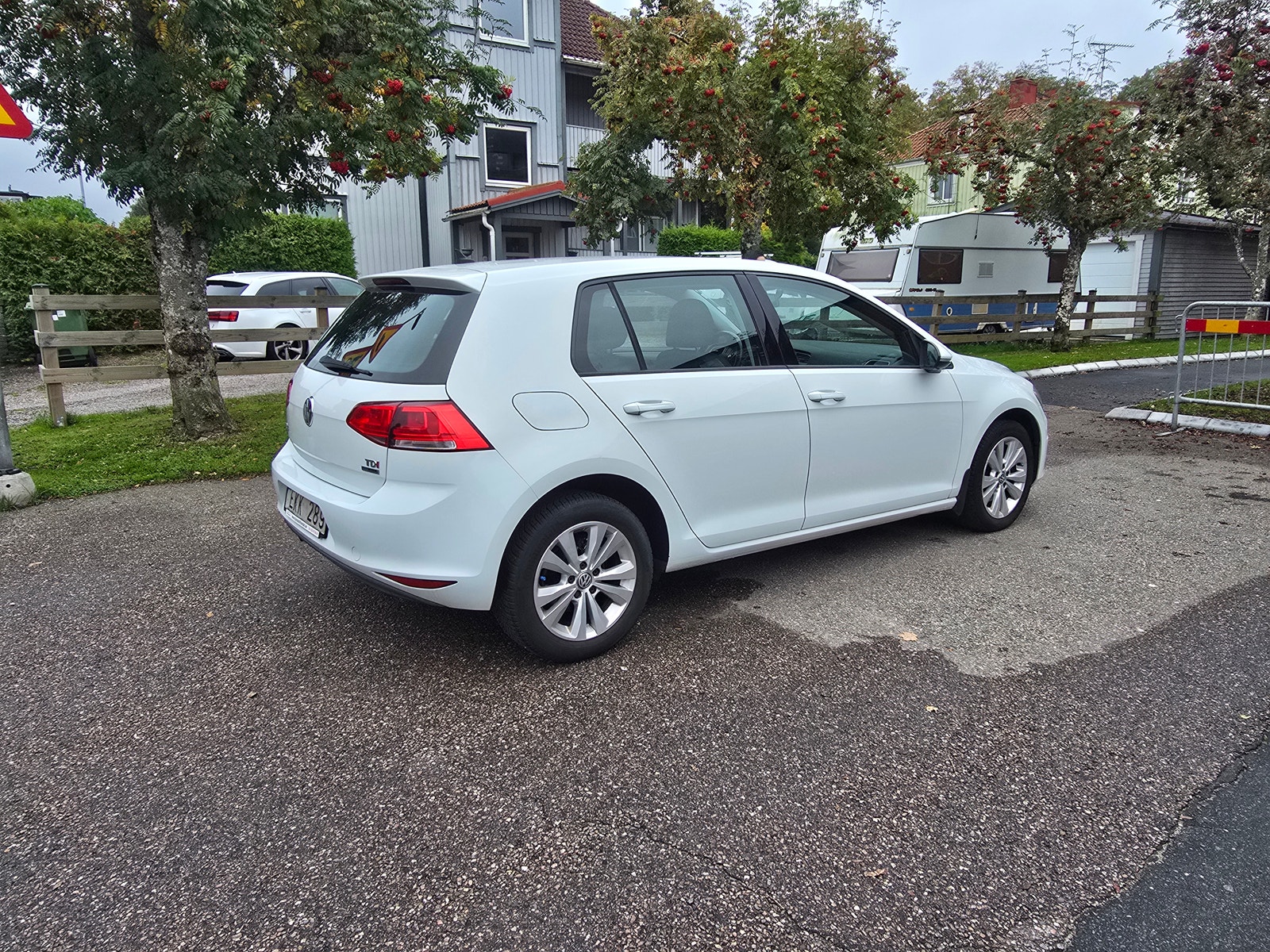 Volkswagen Golf 5-door 1.6 TDI DPF BMT Manual, 105hp, 2013