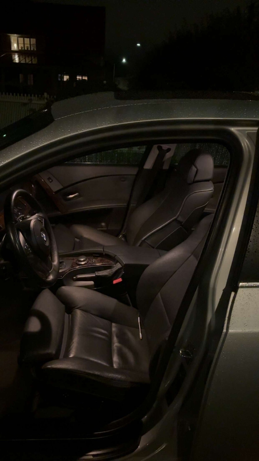 BMW 550i Sedan Automatic, 367hp, 2007