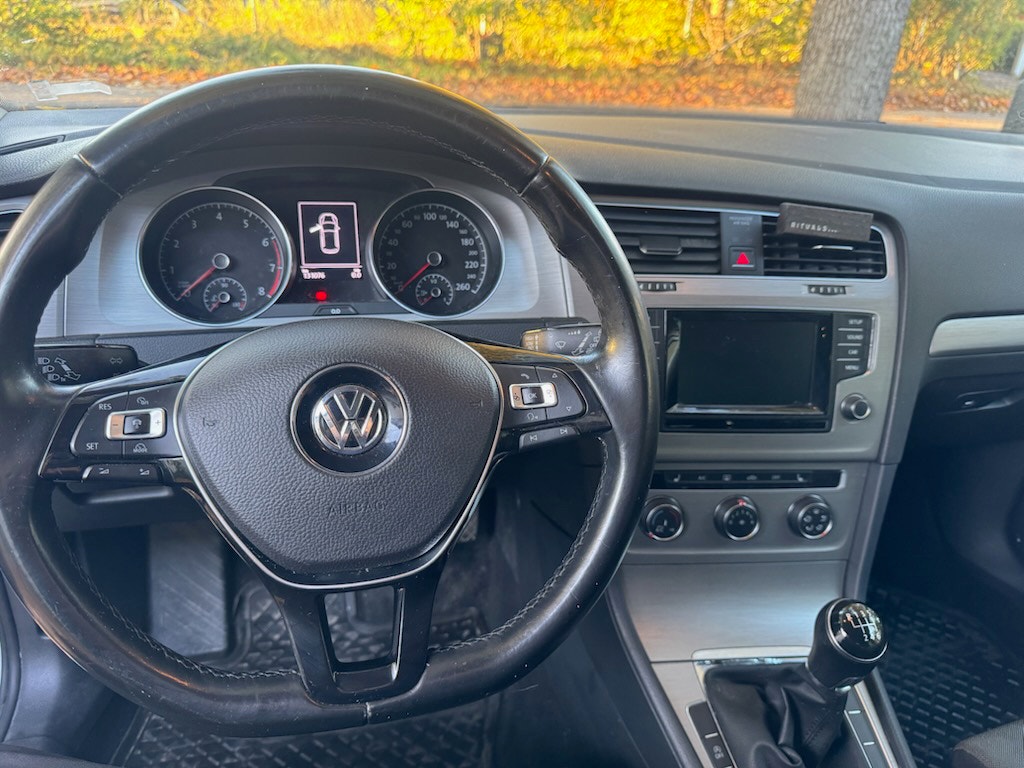 Volkswagen Golf 5-door 1.2 TSI BMT Manual, 105hp, 2014