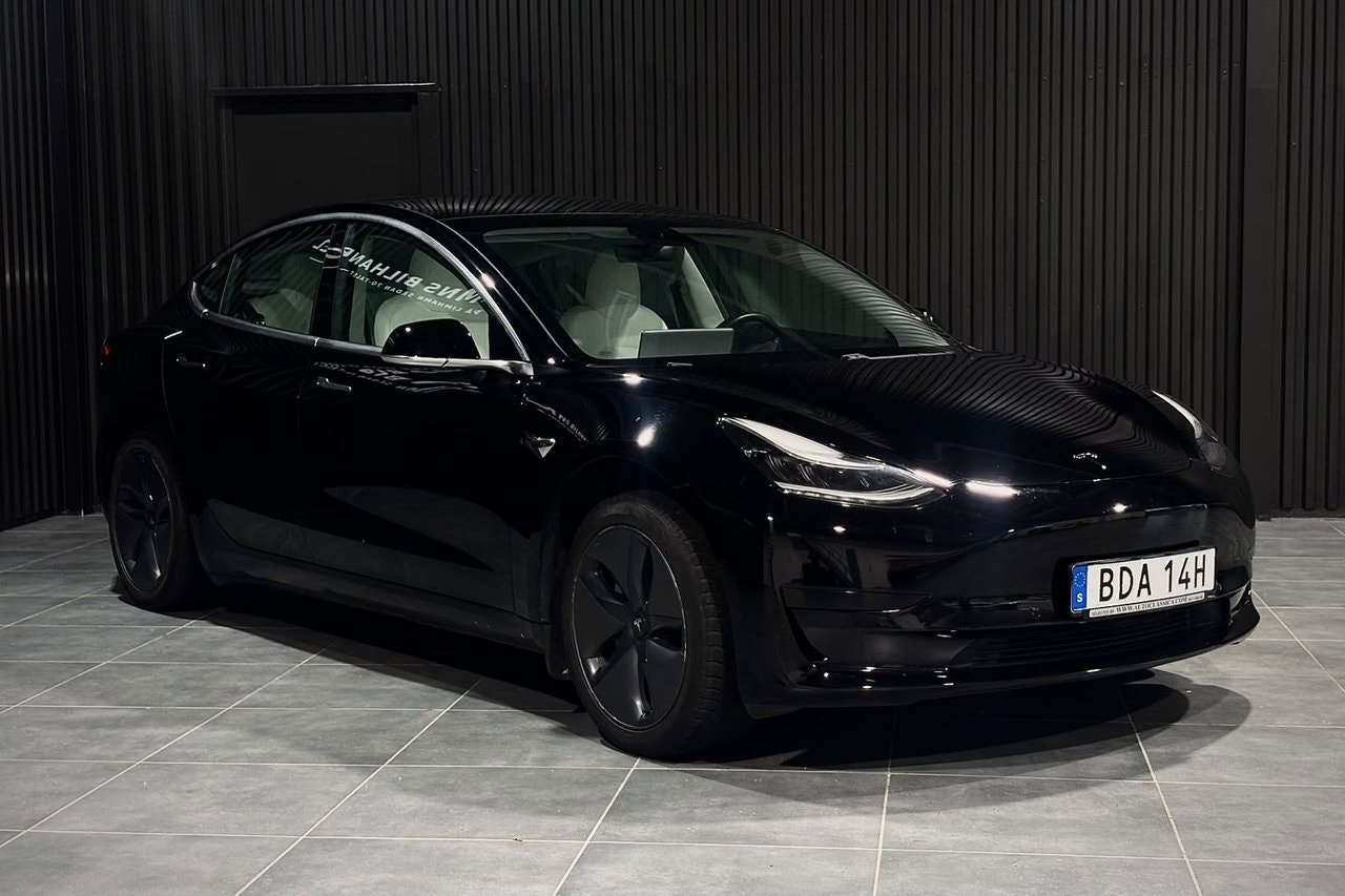 Tesla Model 3 Standard Range Plus, 325hp, 2020