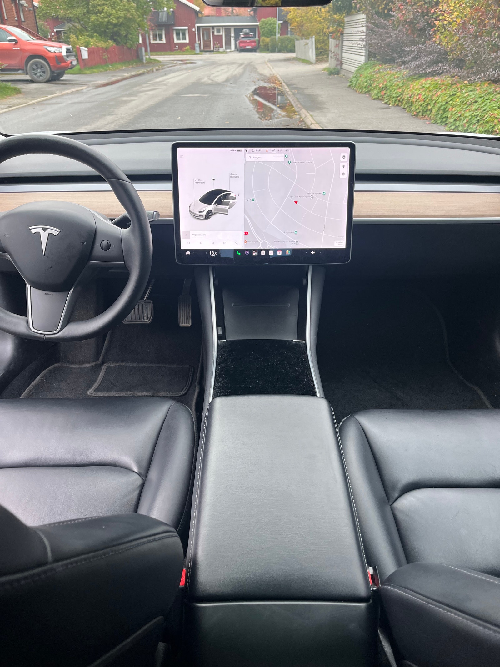 Tesla Model 3 Standard Range Plus, 325hp, 2020