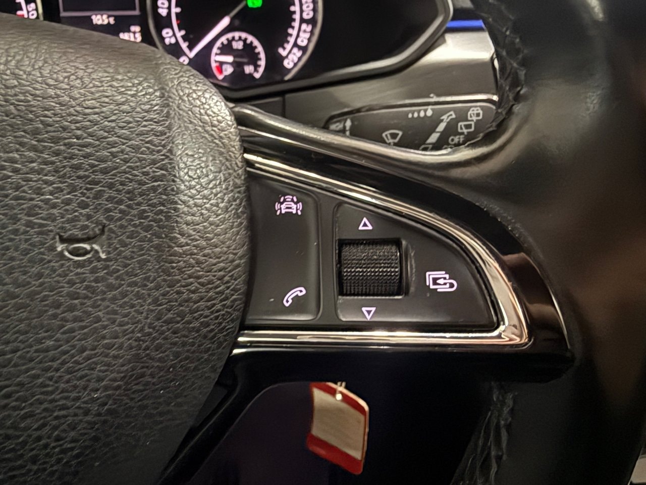 Škoda Superb Kombi 2.0 TDI DSG Sekventiell, 150hk, 2016