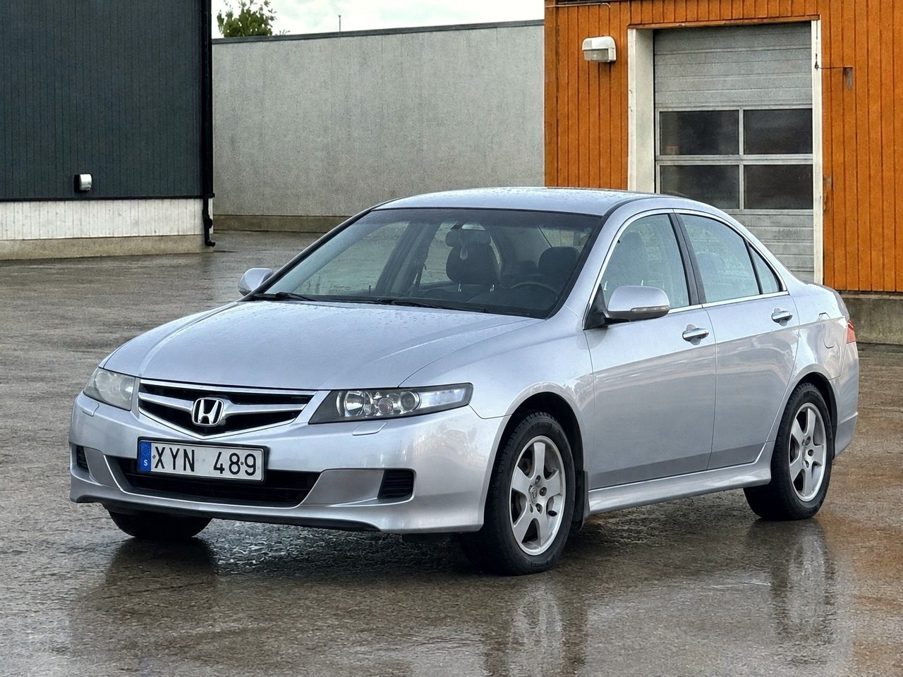 Begagnad Honda Accord 2006 till salu i Luleå — 53 950 kr
