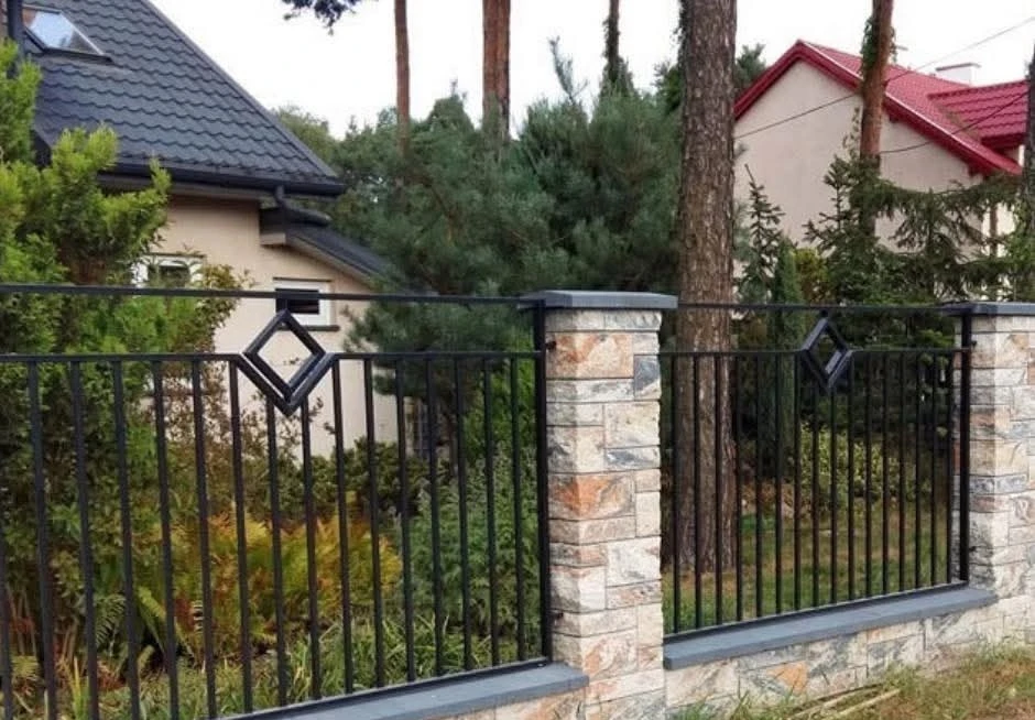 Omslagsbild för Lindhaga Gård Smide och Byggservice