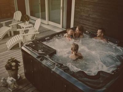 Omslagsbild för Svenska Neptun Store AB