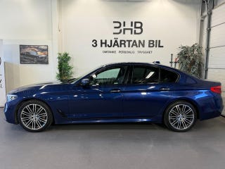 BMW 520d xDrive M Sport l Taklucka l Läder l Navi l NyServ l – bild 2