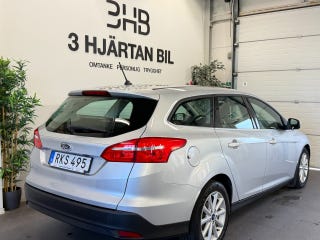 Ford Focus 1.5 TDCi Titanium l Kamera l CarPlay l l Farthållare – bild 4