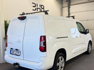 Peugeot Partner 1.5 L2 PRO+l MOMS l Inredning l Drag l Kamera l CarPlay – bild 4