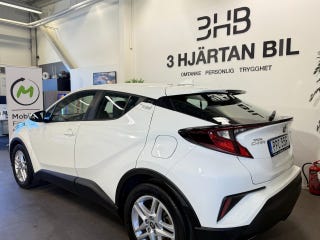 Toyota C-HR 1.8 Hybrid l B-kamera l Adaptiv Farthållare l PDC – bild 3