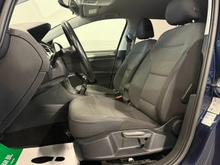 Volkswagen Golf I 1.2 TSI l Drag l Backkamera l CarPlay l P-sensorer l – bild 9