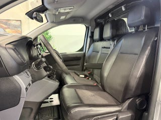 Toyota Proace 2.0 D-4D L3 l MOMS l Värmare l Drag l NyKamrem/NyServad – bild 8