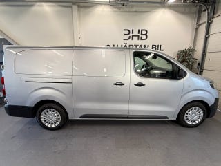 Toyota Proace 2.0 D-4D L3 l MOMS l Värmare l Drag l NyKamrem/NyServad – bild 4