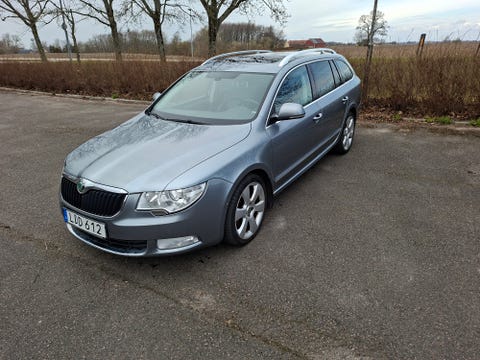 skoda superb 2011