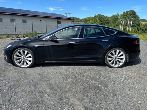 Tesla Model S 2016