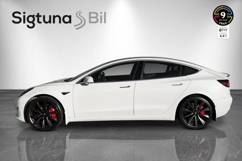 Tesla Model 3, från sidan