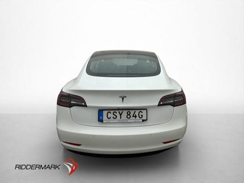 Tesla Model 3, bakifrån