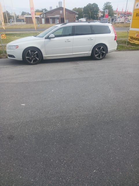 Volvo V70 2012