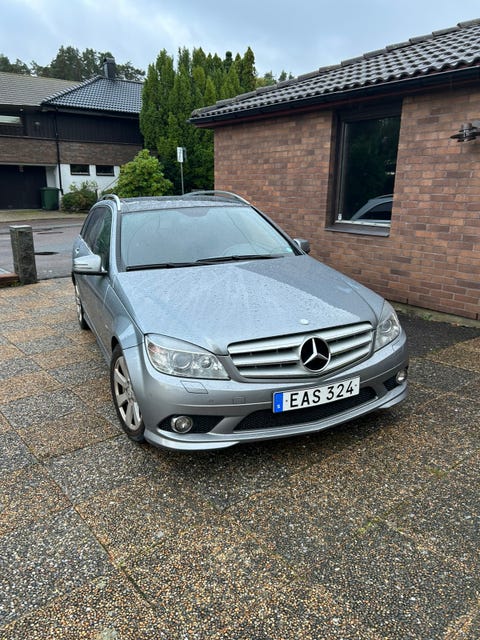 Mercedes-Benz C320 2009