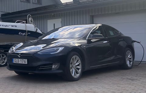 Tesla Model S 2018