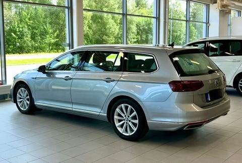 Volkswagen Passat 2021