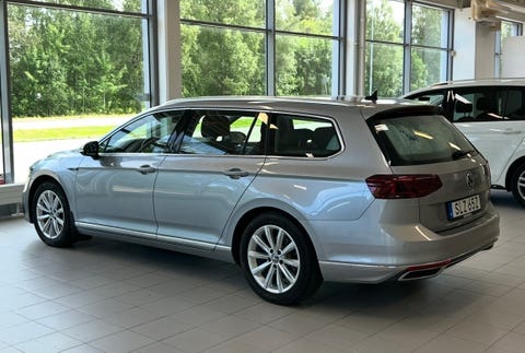 Volkswagen Passat 2021