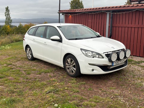 Peugeot 308 SW 2016