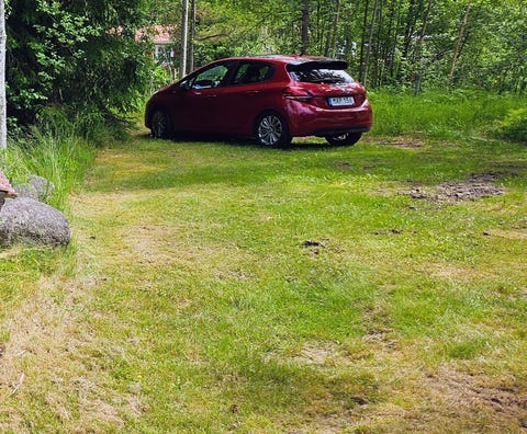Peugeot 208 2016