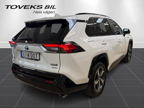 Toyota RAV4 Plug-in, bakifrån